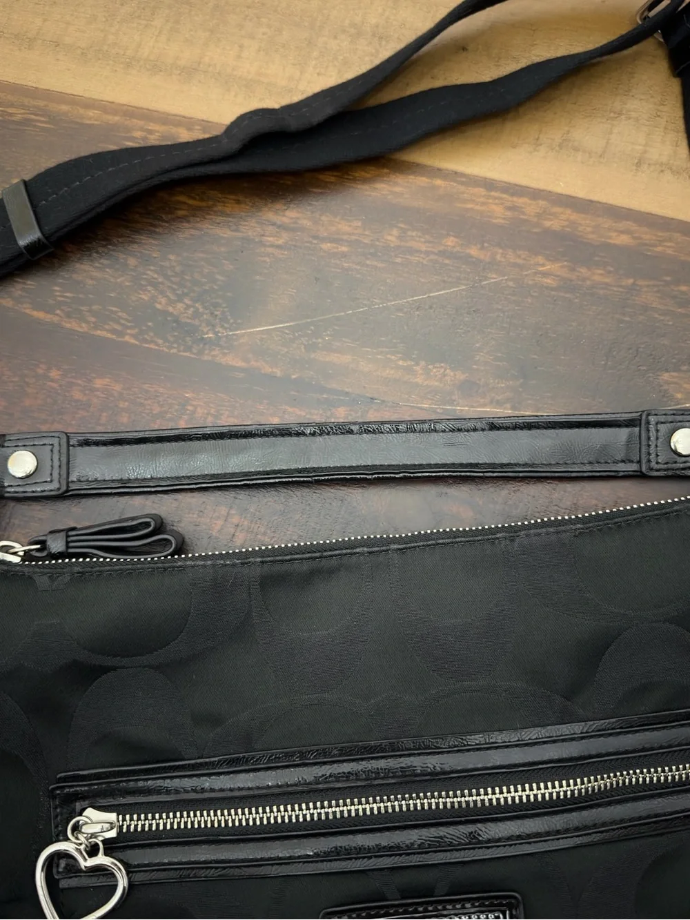 COACH Poppy Black #F20064 Daisy Signature HOBO w Matching Zip Wallet